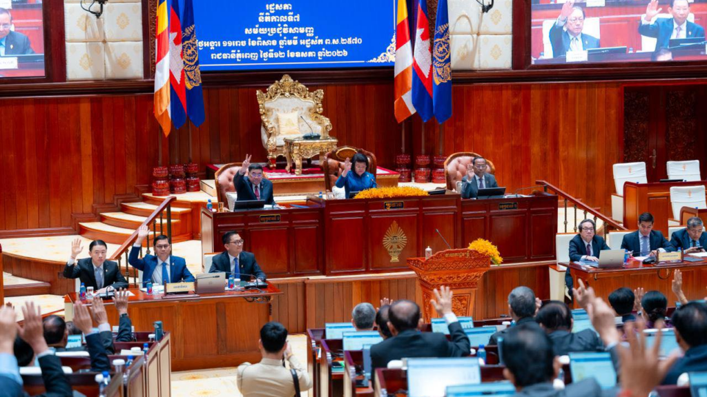 រដ្ឋសភា​អនុម័ត​សេចក្ដីព្រាង​ច្បាប់​ស្ដីពី​កាតព្វកិច្ច​យោធា​ដោយ​សំឡេង​គាំទ្រ​ទាំង​ស្រុង​ពី​សមាជិក​សភា​ដែល​មាន​វត្តមាន