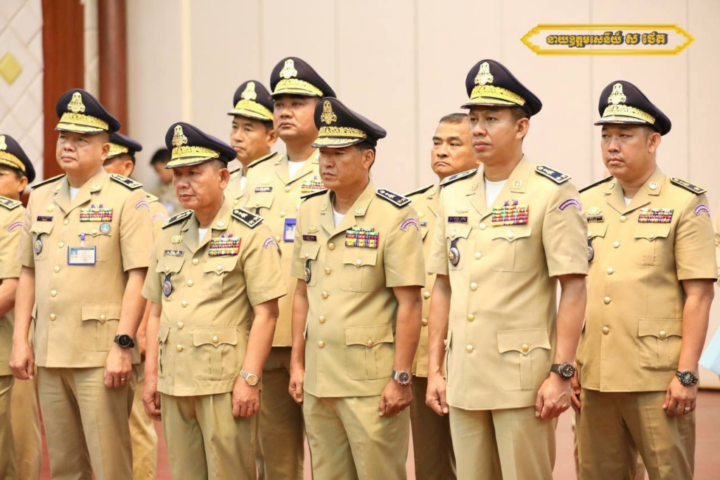 លោក ទូច សុខៈ ថា ពុំមានការបន្ថយសក្តិមន្ត្រីនគរបាលឡើយ បើទោះមានការកំណត់ថ្មីអំពីឋានន្តរសក្តិក៏ដោយ
