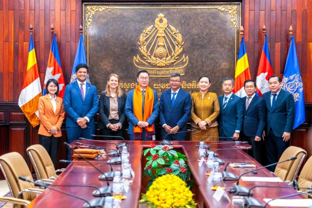 អូស្ត្រាលី ប្តេជ្ញាជួយ កម្ពុជា ឲ្យសម្រេចបានចក្ខុវិស័យក្លាយជាប្រទេសមានចំណូលមធ្យមកម្រិតខ្ពស់ នៅឆ្នាំ ២០៣០