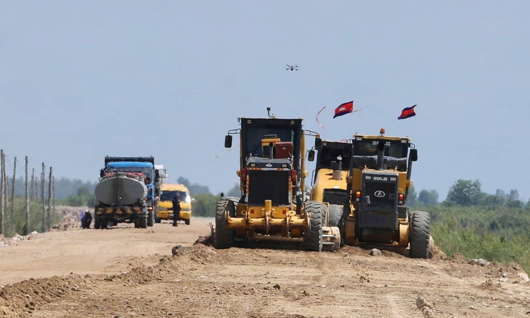 គម្រោង​ផ្លូវ​និង​ស្ពាន​ធំៗ​ចំនួន ៥ ជា​អាទិភាព​ ​ជំរុញ​បើក​ការដ្ឋាន​សាងសង់​ឆាប់ៗ​នេះ