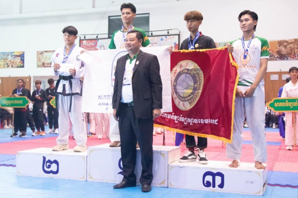 កីឡាករ​ កាង​ ប៊ុនលាភ​ ទោះ​ចាញ់សន្លប់យ៉ាងណាក្ដី ប៉ុន្តែ​ប្ដេជ