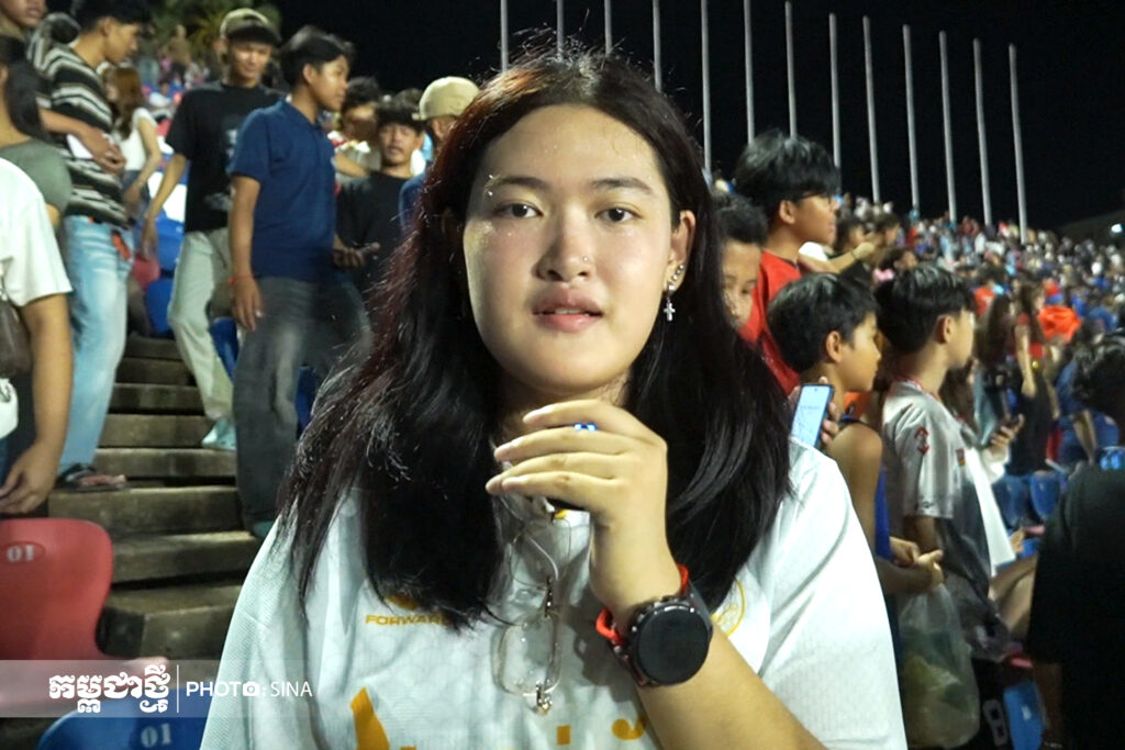 អន​ បូរីហ្សា​ គ្រាន់​តែ​ប្រឡង​ចប់​មក​គាំទ្រ​បាល់ទាត់​ជម្រើស​