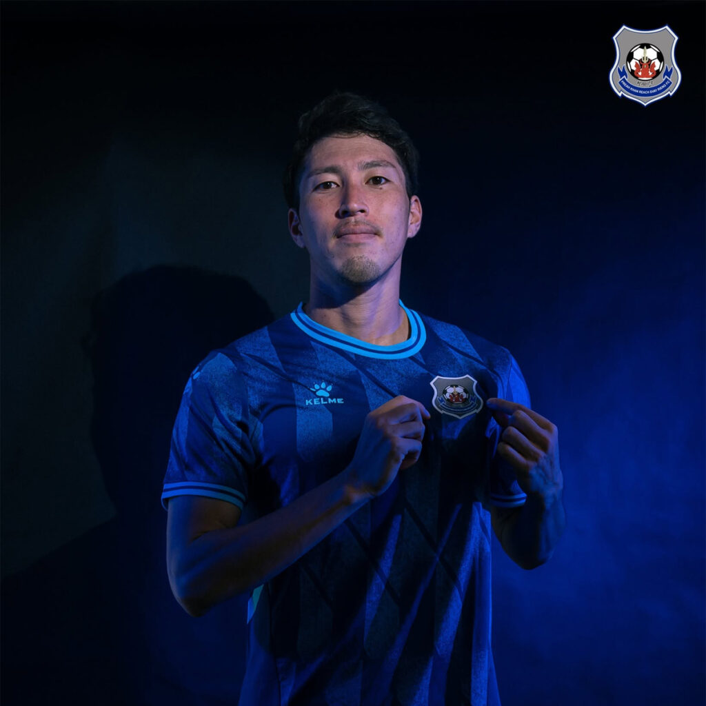 Takaki ទម្លាយ ថា បានបដិសេធក្លិបមួយចំនួន មុន​ចូលរួមជាមួយ ព្រះ
