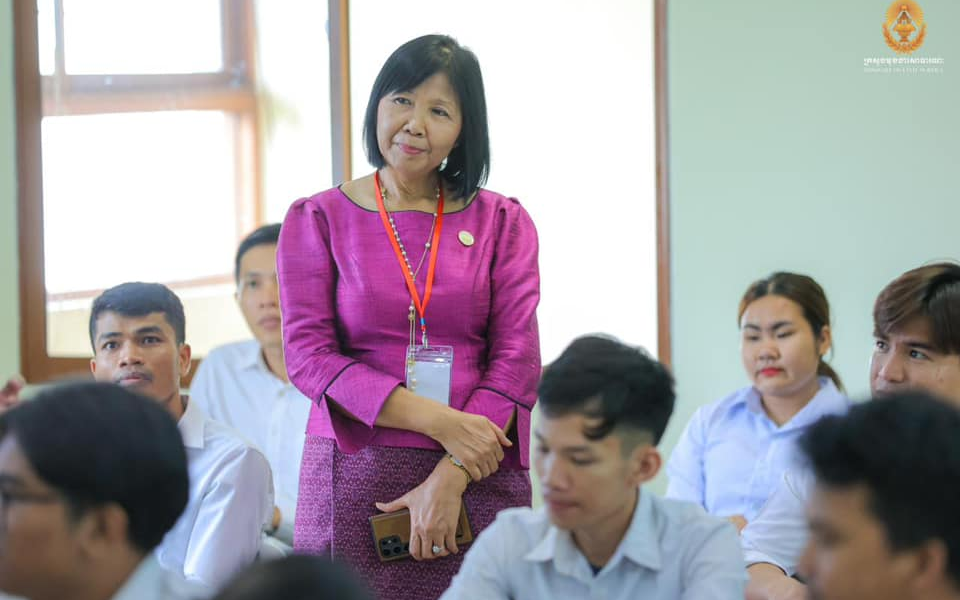 អ្នកការទូតជាន់ខ្ពស់៖ មន្ត្រីការទូតឆ្លងកាត់ការប្រឡងរៀបចំដោយក្រសួងមុខងារកាលពីឆ្នាំមុន ពិតជាមានសមត្ថភាពខ្ពស់ និងឆន្ទៈបម្រើជាតិ