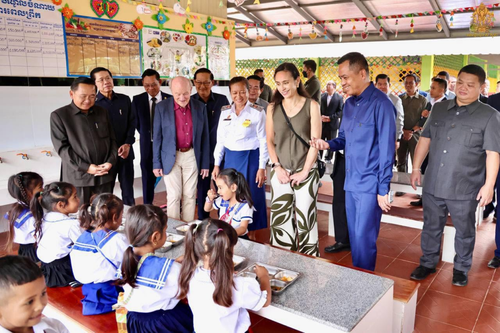 លោក ស​ សុខា លើកទឹកចិត្តអង្គការកុមារកម្ពុជារីករាយ បន្តបេសកកម្