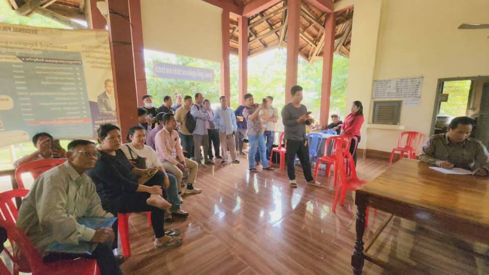 គម្រោងផ្លូវបេតុងអាមេប្រវែងជិត ១ គីឡូម៉ែត្រ អាជ្ញាធរ​​ណែនាំ​​ក្រុមហ៊ុនដេញថ្លៃ​បាន​ សាងសង់​ឲ្យមាន​គុណភាព​