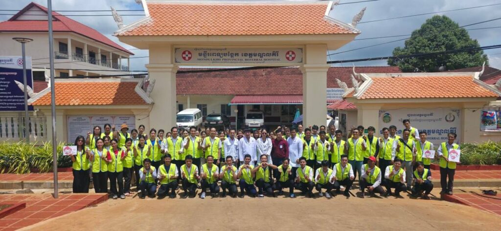 យុវជនសាសនាគ្រឹស្តប្រមាណ ៦០នាក់ បរិច្ចាគឈាមនៅមន្ទីរ