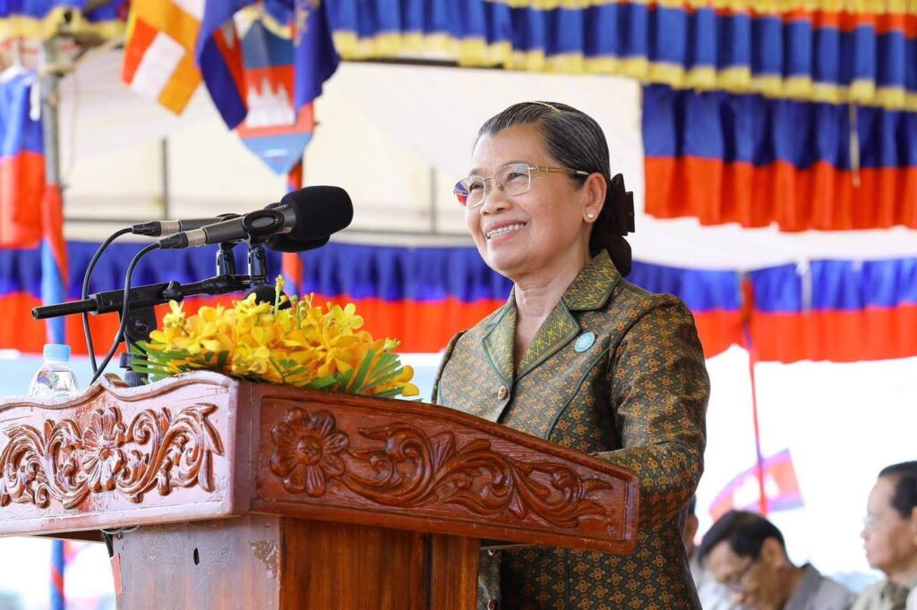 សម្តេច​ ម៉ែន សំអន ៖ ស្តូបមិត្តភាពកម្ពុជា-វៀតណាម បង្ហាញពីប្រវ